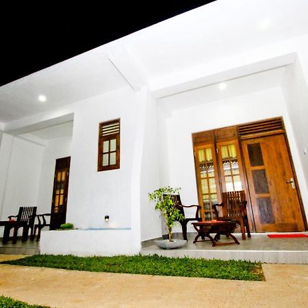 Sirisara Holiday Resort 阿努拉德普勒 外观 照片