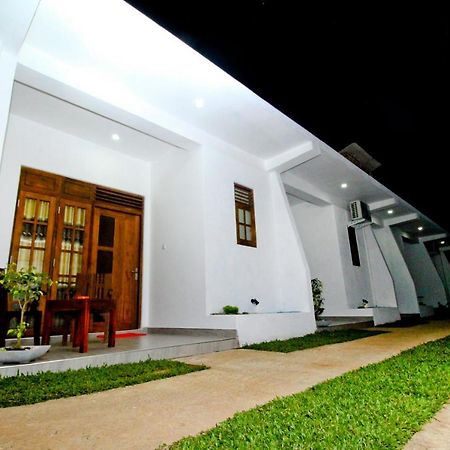 Sirisara Holiday Resort 阿努拉德普勒 外观 照片